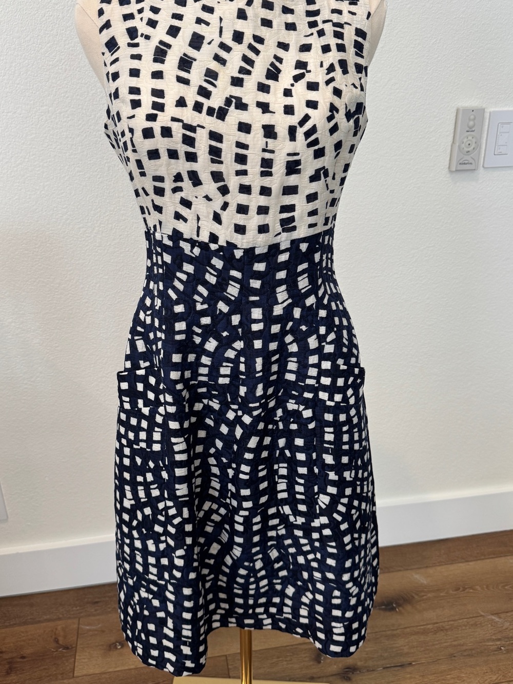 Oscar de la Renta Navy and White Sleeveless Midi Dress
